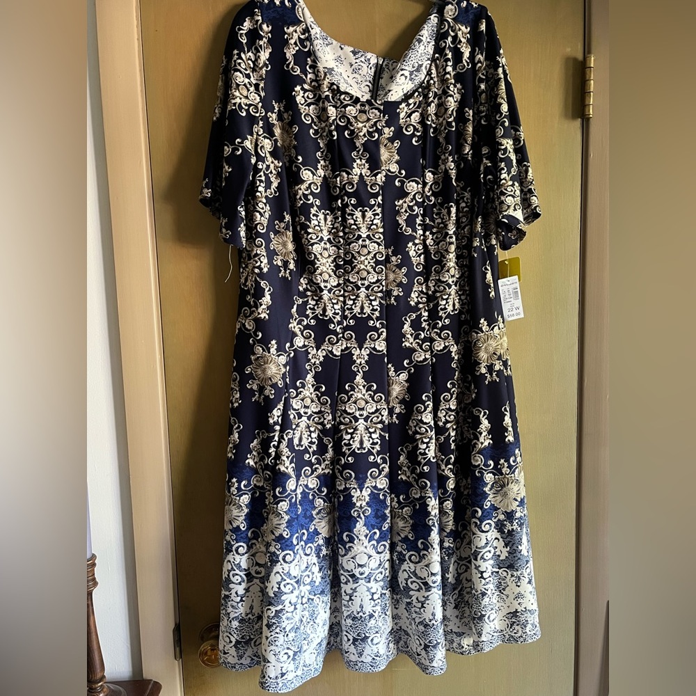 NWT Dress Barn size 22 dress